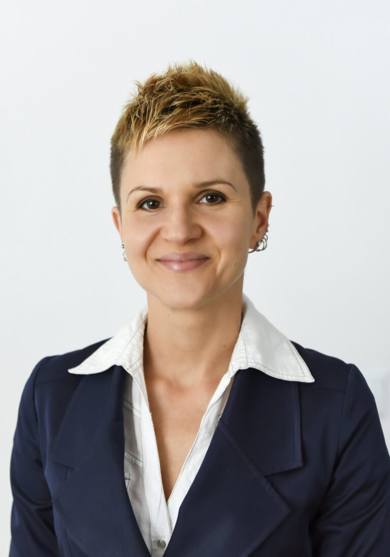 Karolina Laszuk - psychoterapeuta online