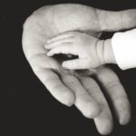 Terapia ręki jako wsparcie rozwoju motoryki małej dziecka